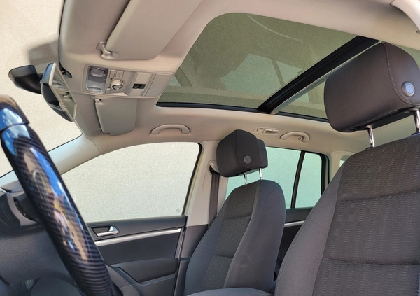 Volkswagen Tiguan cena 59800 przebieg: 140000, rok produkcji 2013 z Drezdenko małe 704